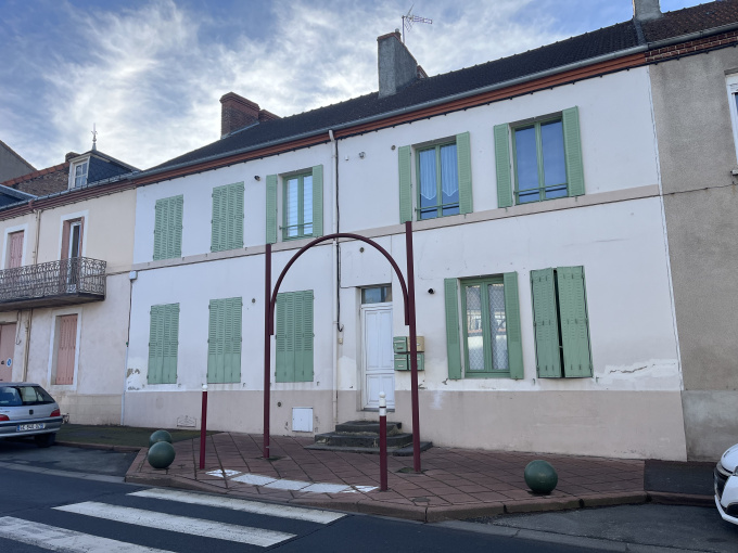 Offres de location Appartement Commentry (03600)